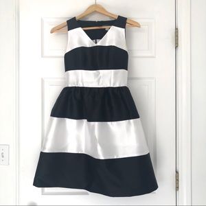 Fit and flare black and white dress with v-neck